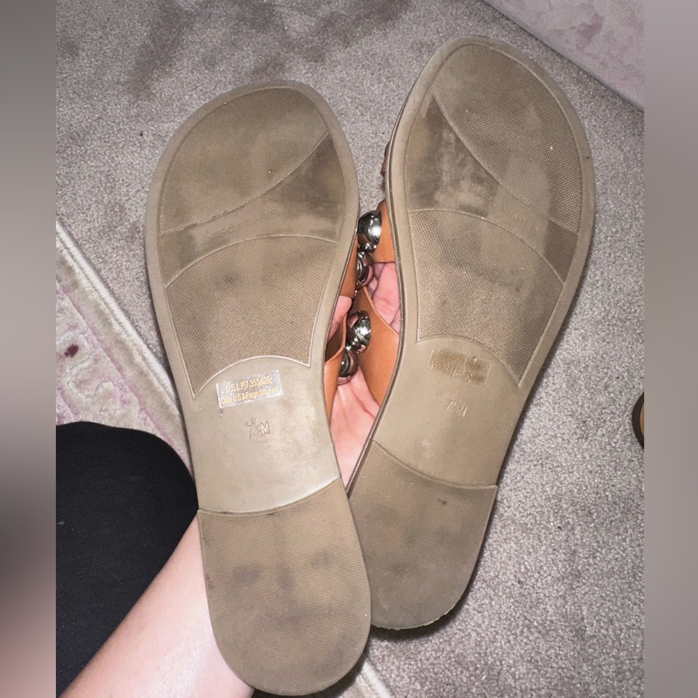 Sandals - Picture 3 of 3